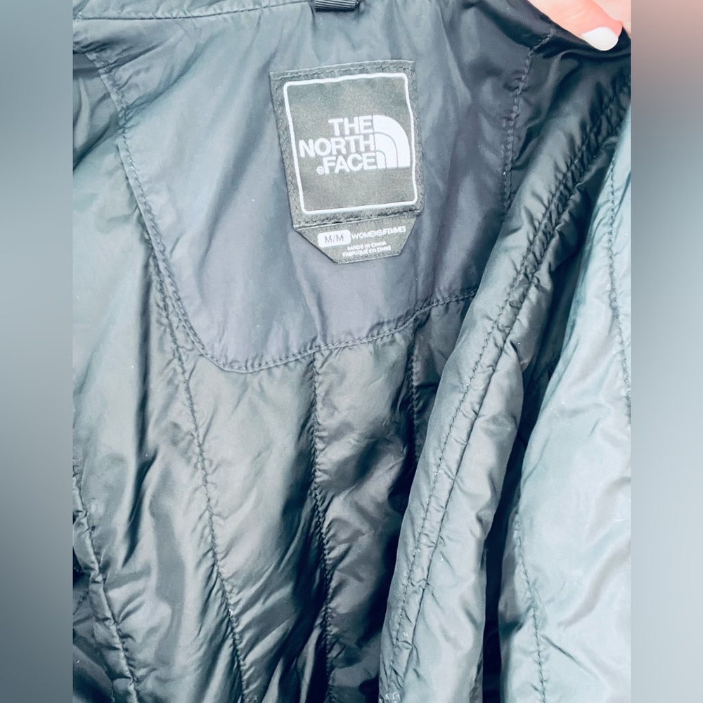 North face jacket - Picture 8 of 9